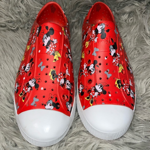 Disney Parks Native 2021 Red
Mickey Minnie Rubber Slip On Clogs
Shoes M 7 W 9 - Picture 1 of 8